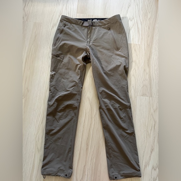 NEW Arc'teryx Gamma LT Pants hiking windbreaker pockets ARCTERYX TAUPE 8 - Picture 1 of 11